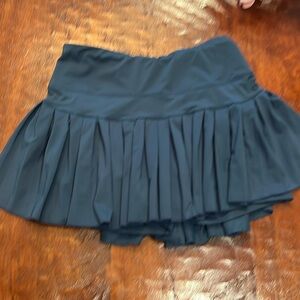 goldhinge skirt
